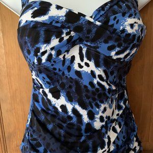 Tommy Bahama  Animal Print Skirted Tankini Small